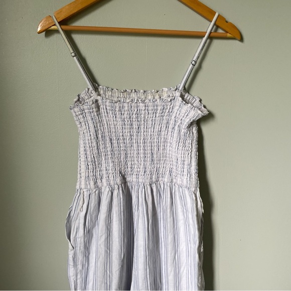 Abercrombie & Fitch Linen Blend Smocked Jumpsuit Size Large - Picture 4 of 10